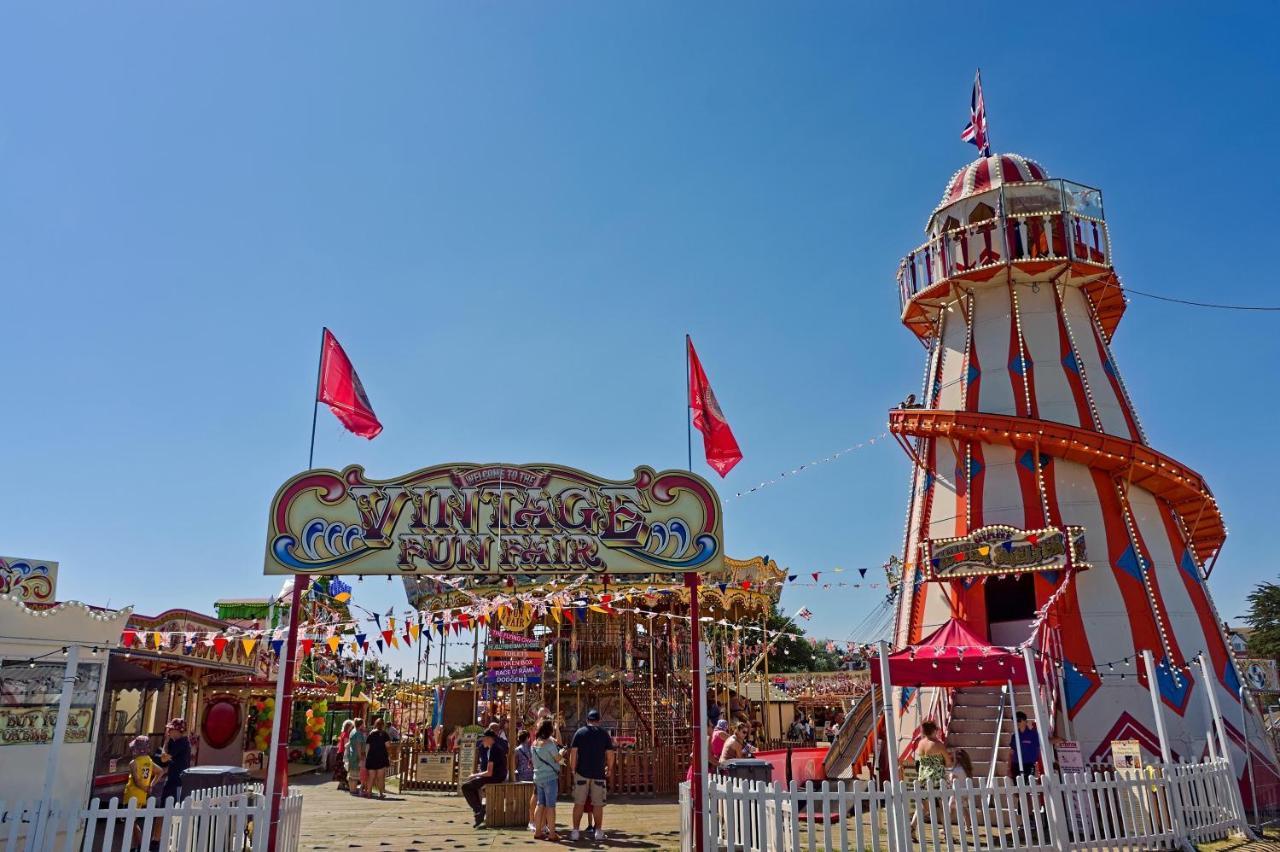 8 Berth Caravan For Hire At St Osyth Beach Ref 28047R Clacton-on-Sea Ngoại thất bức ảnh