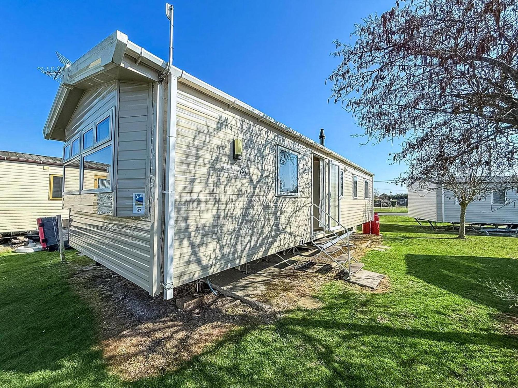 8 Berth Caravan For Hire At St Osyth Beach Ref 28047R Clacton-on-Sea Ngoại thất bức ảnh